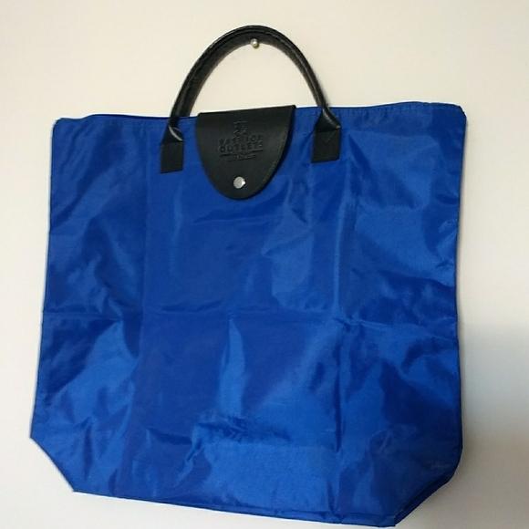 4/$15.00 Foldable shopping bag 🛍️ - Picture 6 of 6